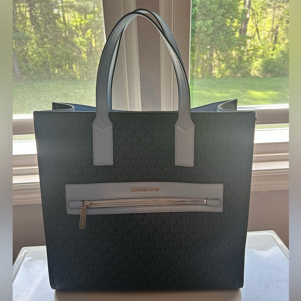 Michael Kors Large Tote Shoulder Bag